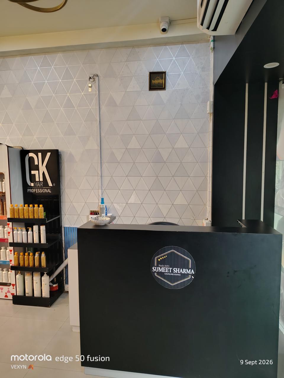 Sumeet Sharma Hairdressing salon interior